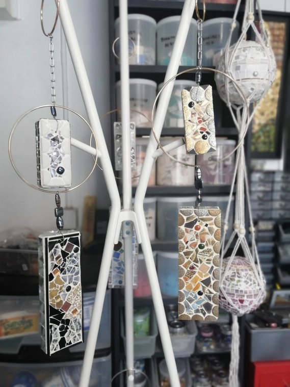 Mobiles décoratifs en mosaïque suspendus